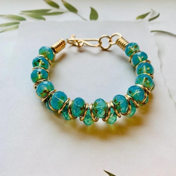 Czech Glass Goddess Bracelet - Picture 1 of 3